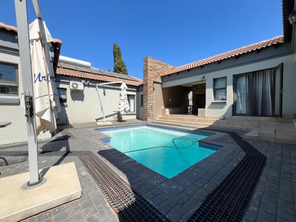 9 Bedroom House