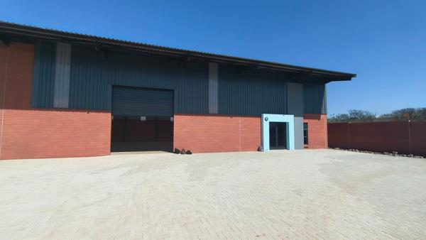 952 m² Industrial space