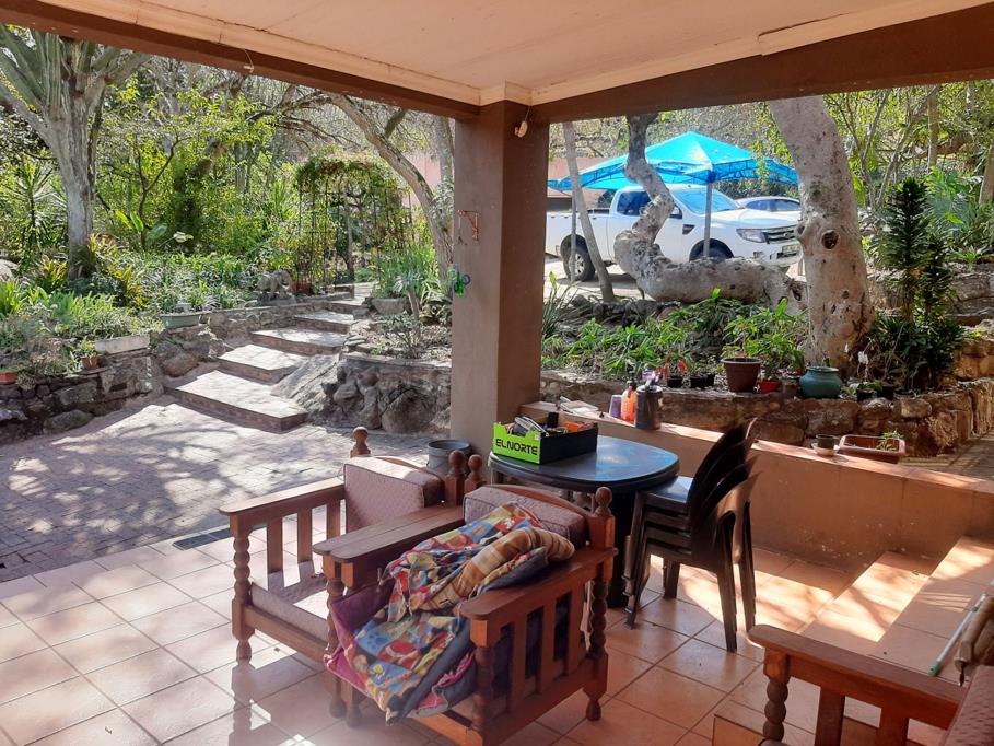 11.3 ha Smallholding