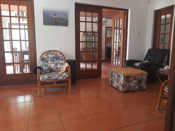 11.3 ha Smallholding