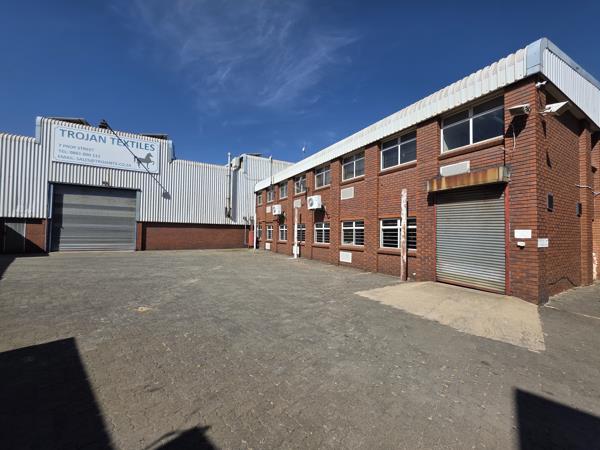 2 013 m² Industrial space