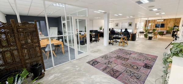 144 m² Office Space