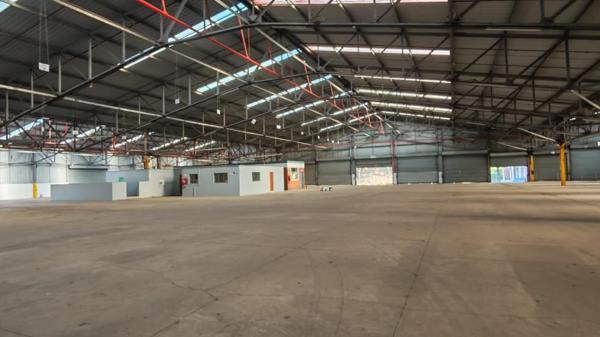 7 000 m² Commercial space