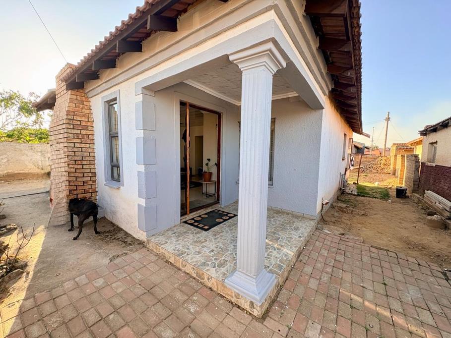 2 Bedroom House
