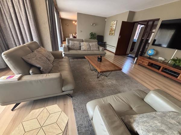 4 Bedroom Townhouse