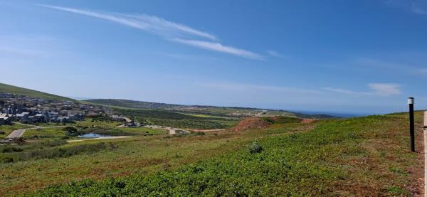 1 099 m² Land