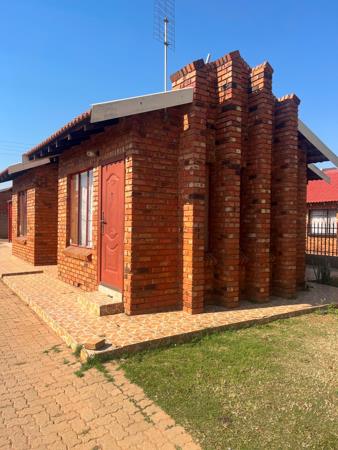 2 Bedroom House