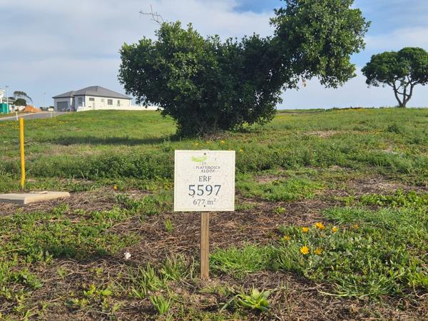 677 m² Land