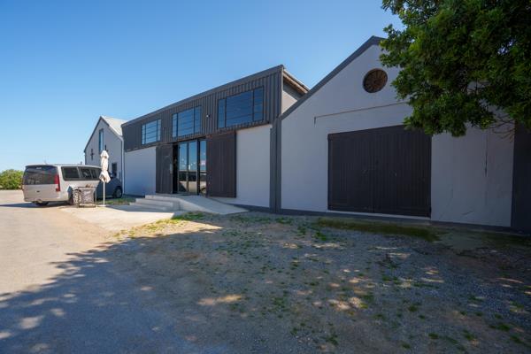 575 m² Commercial space