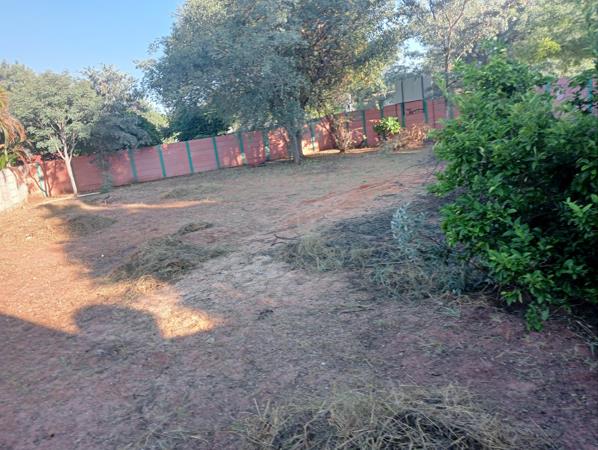 740 m² Land