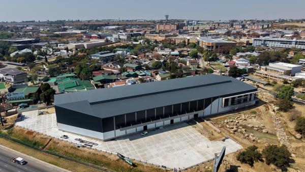 11 443 m² Industrial space