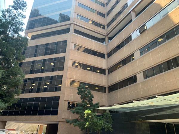 938 m² Office Space