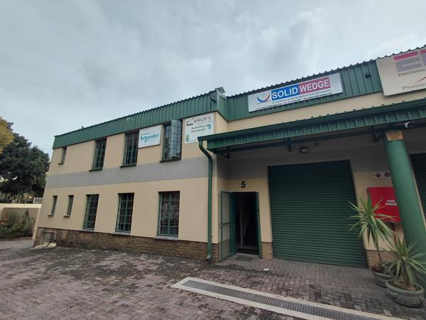 240 m² Commercial space