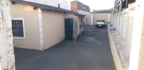 1 Bedroom House