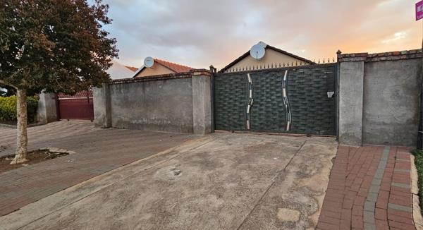 2 Bedroom House