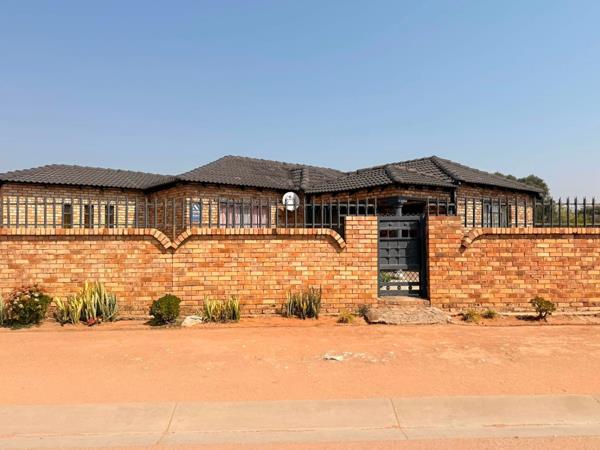 5 Bedroom House