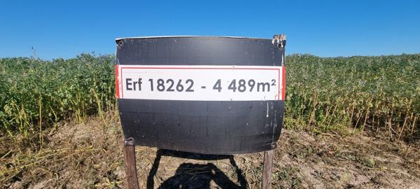 4 489 m² Land