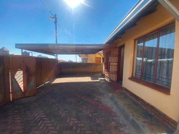 2 Bedroom House