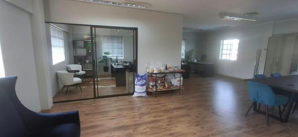 108 m² Commercial space