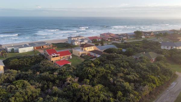 817 m² Land