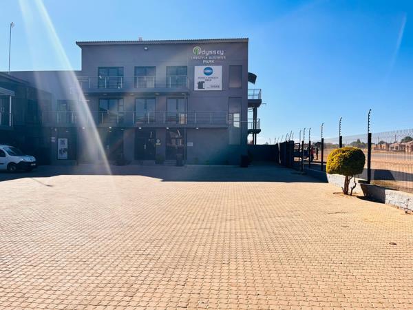 30 m² Retail Space
