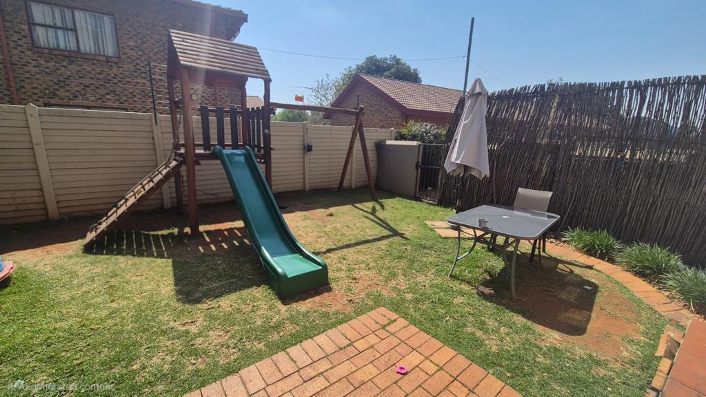 2 Bedroom Townhouse