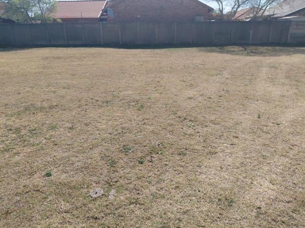 450 m² Land