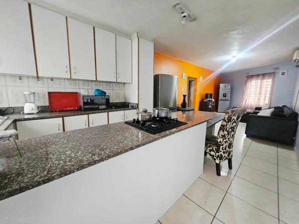 9 Bedroom House