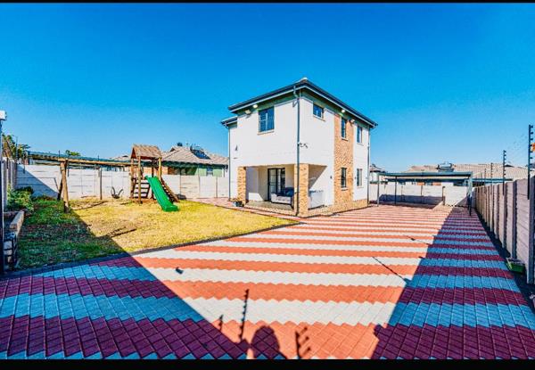 4 Bedroom House