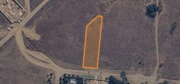 2 250 m² Land