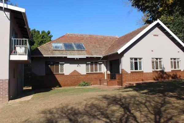 11 Bedroom House