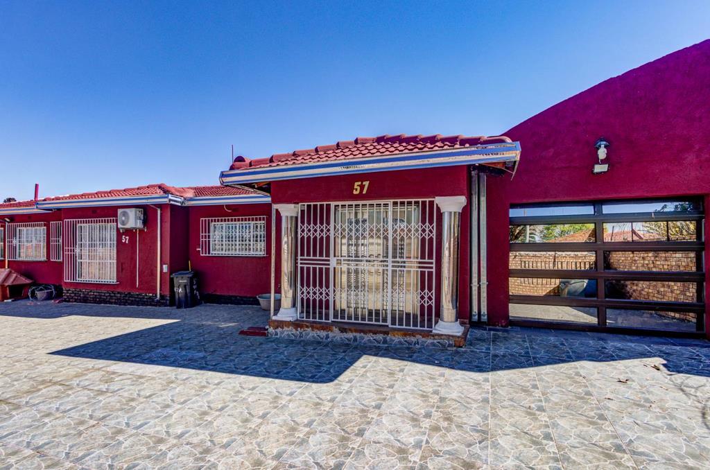 4 Bedroom House