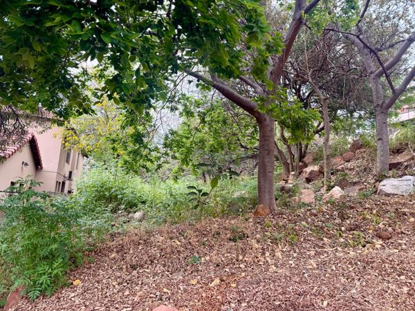 1 170 m² Land