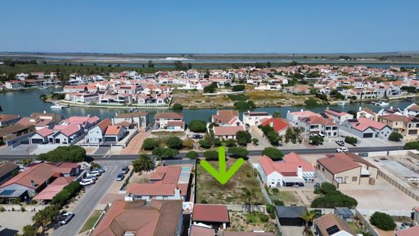 681 m² Land