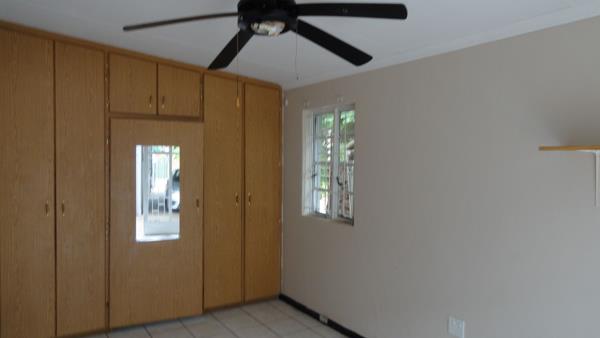 1 Bedroom House