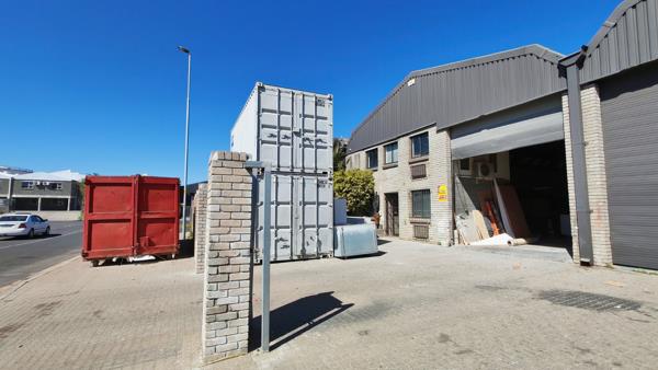 380 m² Industrial space