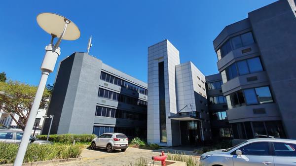 429 m² Office Space