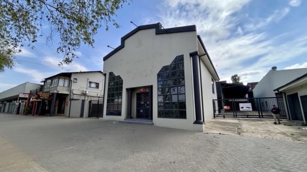 1 750 m² Commercial space