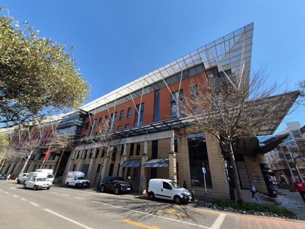 1 994 m² Commercial space