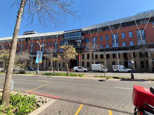 652 m² Commercial space