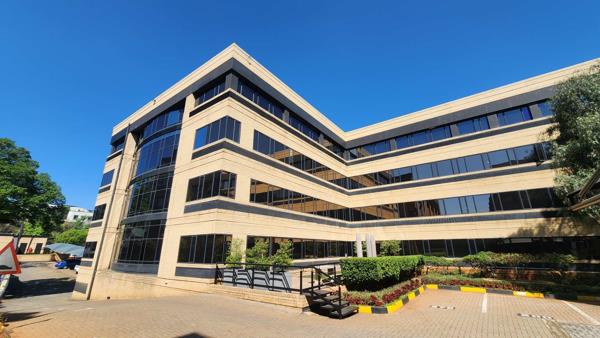 244 m² Office Space