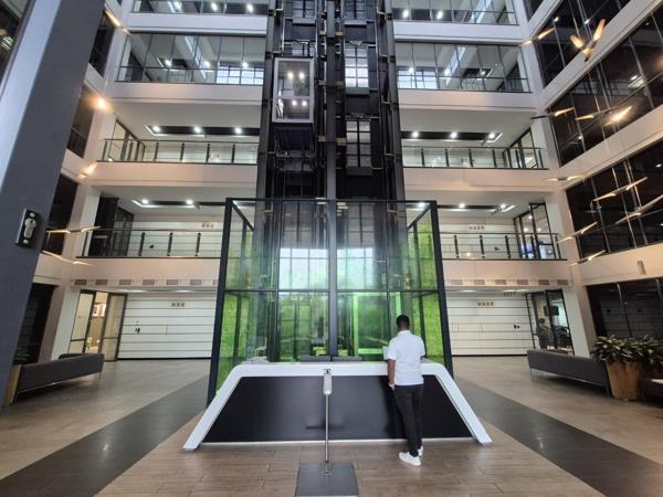 789 m² Commercial space