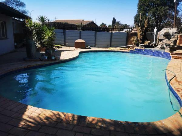 2 Bedroom Garden Cottage