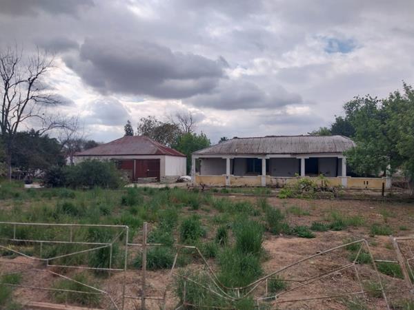2 Bedroom House