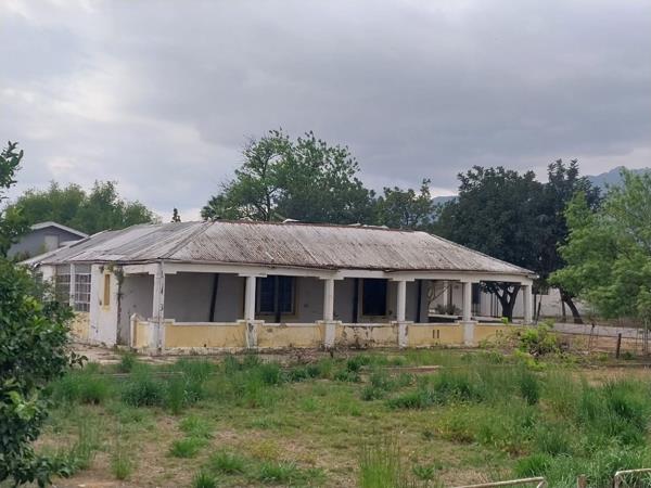 2 Bedroom House