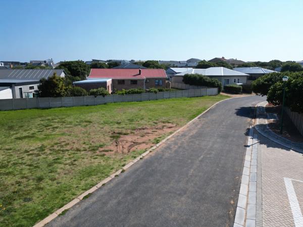 679 m² Land