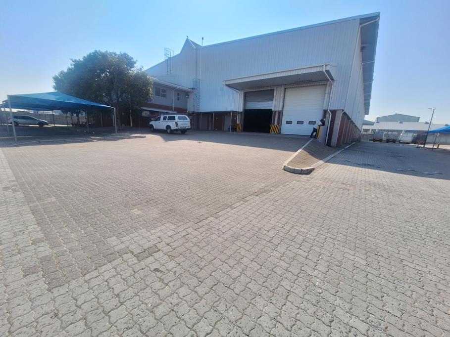 3 450 m² Industrial space