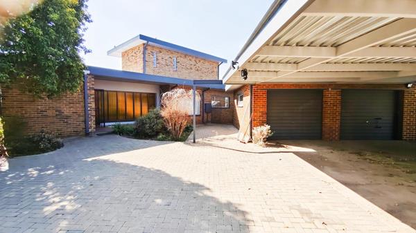 6 Bedroom House
