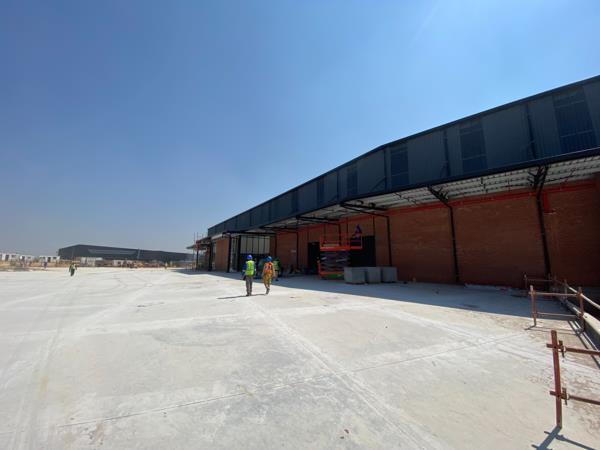 2 700 m² Industrial space