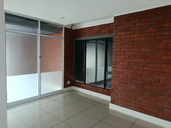 110 m² Commercial space